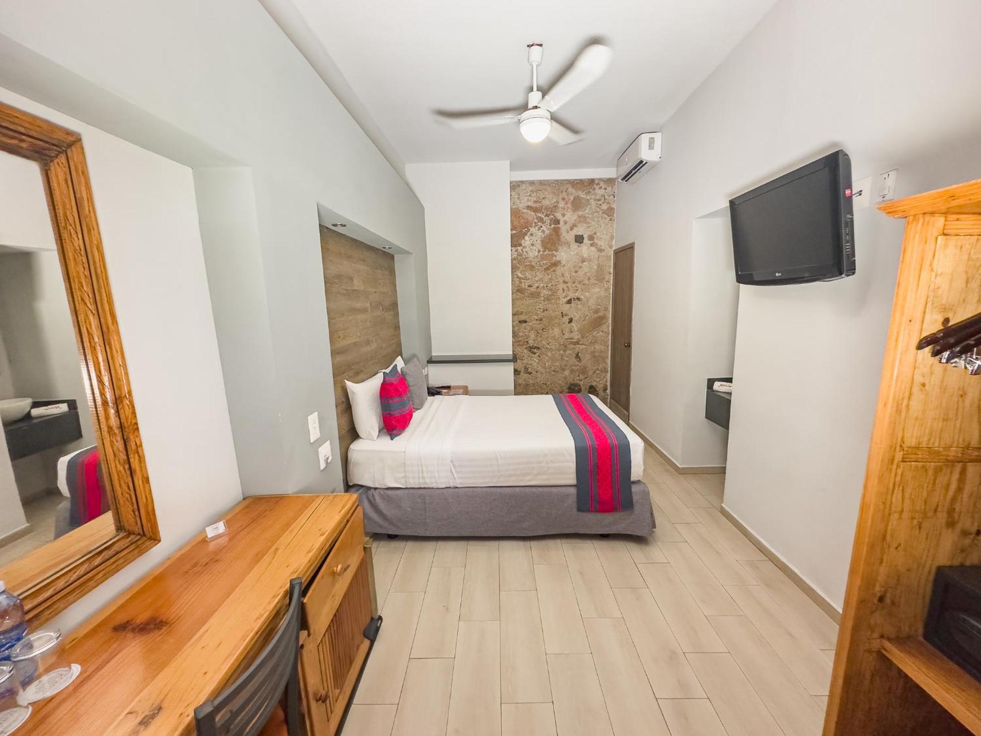 Hotel Hidalgo Queretaro Bagian luar foto
